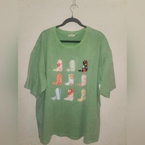 👢EUC Easel "Cowboy Boots Printed Graphic T-Shirt" in "Apple Green"🍏 Sz 2X👢